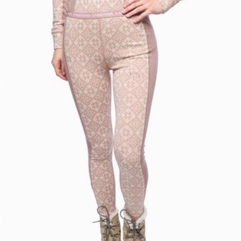 Women's Kari Traa rose base layer